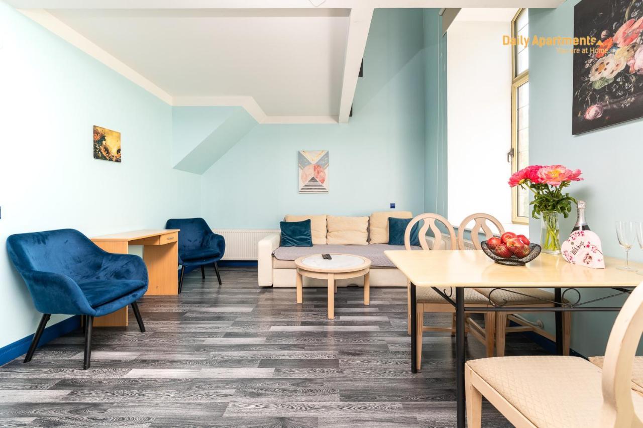 Daily Apartments - Duplex Apartment タリン エクステリア 写真